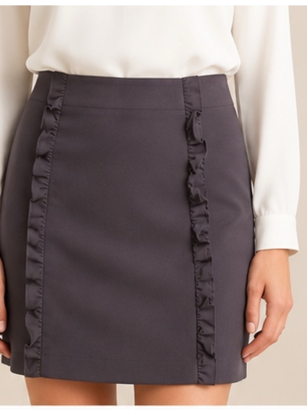 LOFT woman’s ruffle skirt grey size 8 Aline